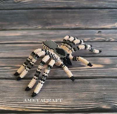 Handmade Seed Bead Spider Figurine, Gothic Black White Gray Sculpture, Halloween Collectible Bead Ar — photo 5