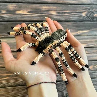 Handmade Seed Bead Spider Figurine, Gothic Black White Gray Sculpture, Halloween Collectible Bead Ar — photo 3