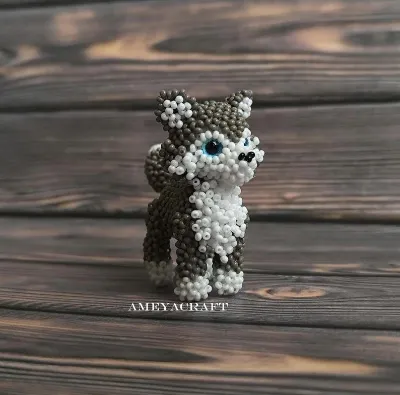 Handcrafted Beaded wolf Figurine — photo 2